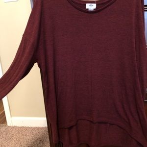 Old navy burgundy hi lo long sleeved top